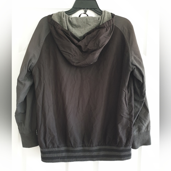 Billabong black windbreaker, size 14 - Picture 2 of 3